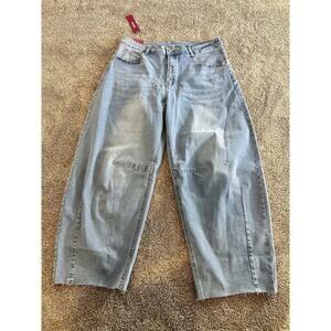 New NWT Barrel Leg Jeans, High Rise Trending Womens Jeans By Bisual , Size 14